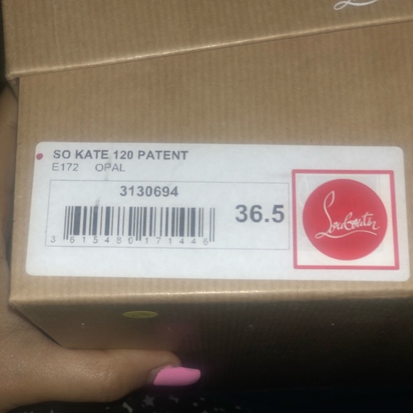 Tiffany Blue Pantene Leather; So Kate - Picture 2 of 5